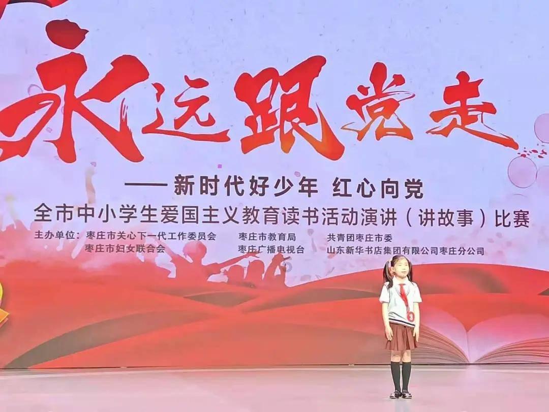 奈雪推出《故宫纹样》新春联名系列